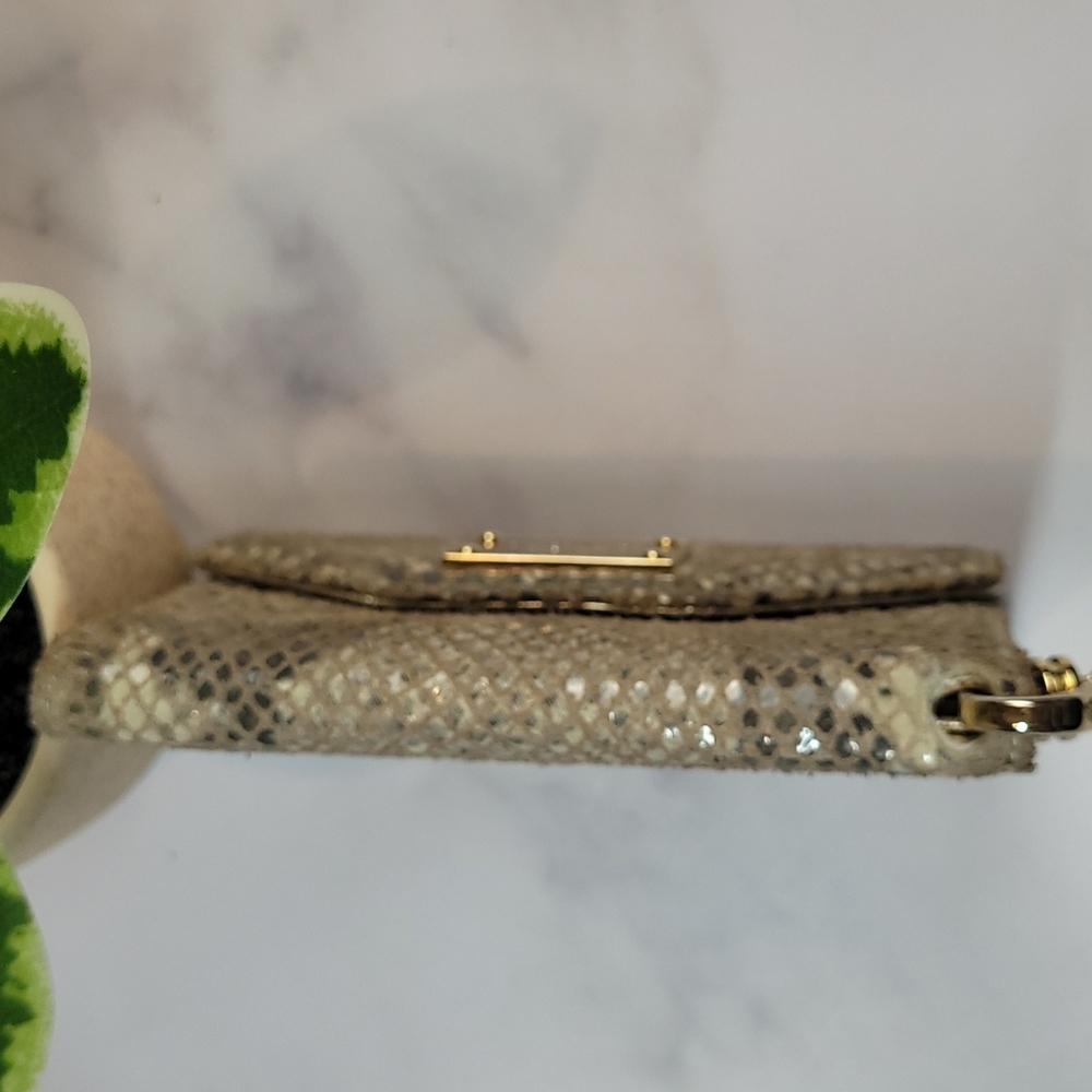 MICHAEL KORS SNAKE PRINT  PHONE WRISTLET - Picture 11 of 14